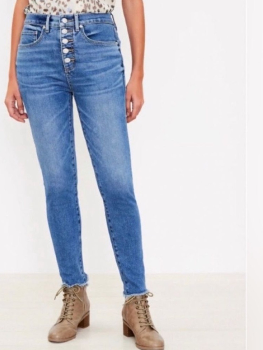 LIKE NEW LOFT High-Rise Exposed Button-Fly Women's Jeans - Medium Blue (size 28)
